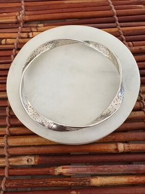 Silpada Ribbon Bangle Bracelet Sterling